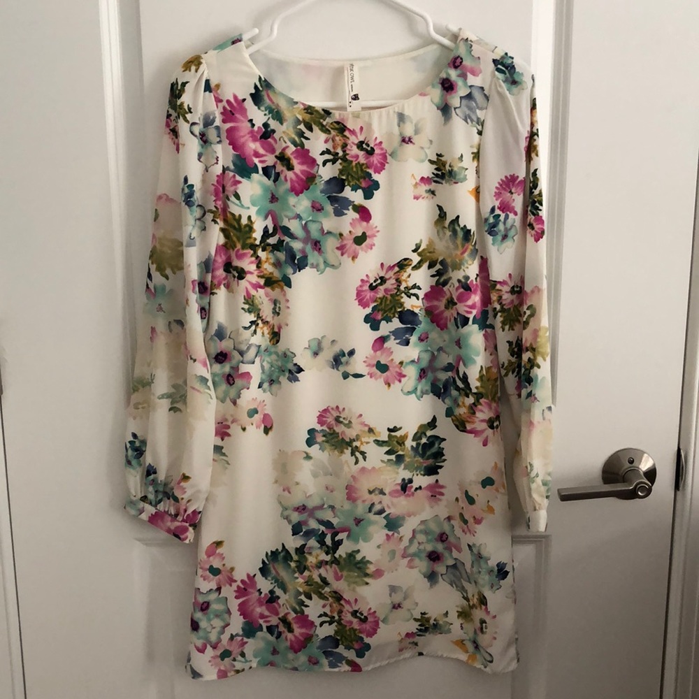 White floral long sleeved dress